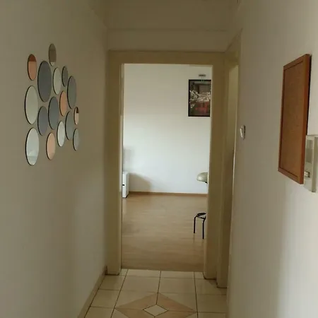 아파트 Central Square 2 Bedroom With Parking
