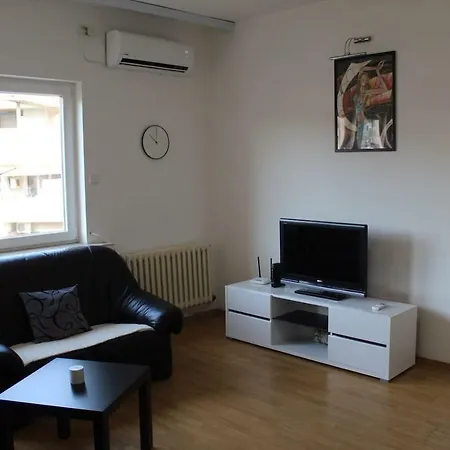 아파트 Central Square 2 Bedroom With Parking *