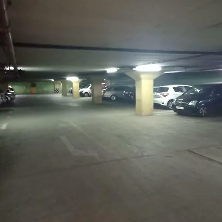 Central Square 2 Bedroom With Parking 아파트 *