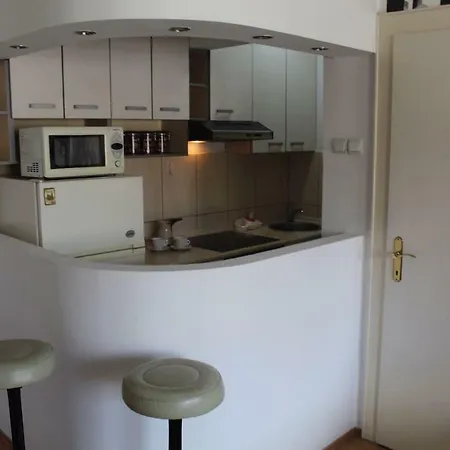 아파트 Central Square 2 Bedroom With Parking 스코페