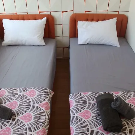 Central Square 2 Bedroom With Parking 아파트