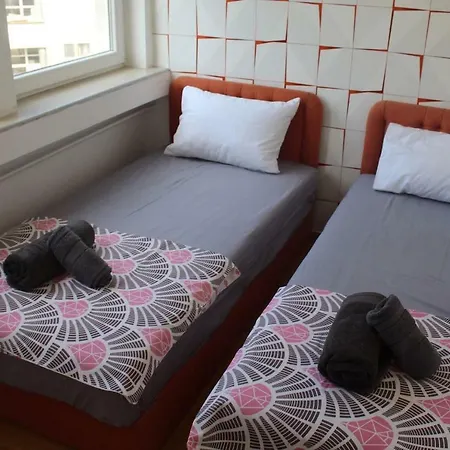 Central Square 2 Bedroom With Parking